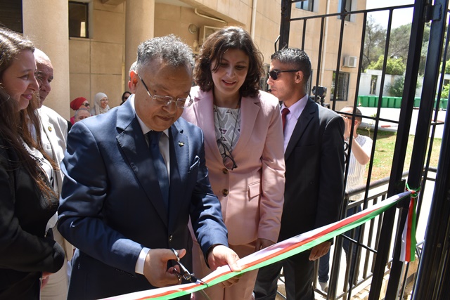Visite de Monsieur le Ministre de l’Enseignement Supérieur et de la Recherche scientifique Pr Kamel Baddari à l’ENSV 